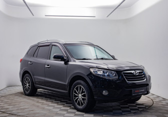 Подержанный автомобиль Hyundai Santa Fe 2011 года (3 фото)