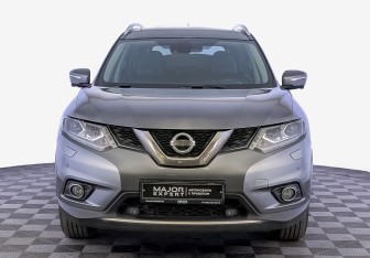 Подержанный автомобиль Nissan X-Trail 2015 года (2 фото)