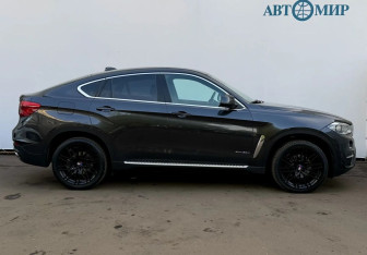 Подержанный автомобиль BMW X6 2015 года (4 фото)