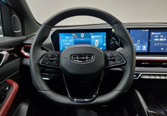 Подержанный автомобиль Geely Coolray 2024 года (16 фото)