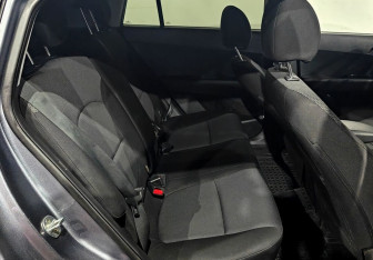 Подержанный автомобиль Hyundai Creta 2018 года (16 фото)