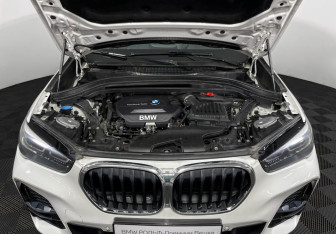 Подержанный автомобиль BMW X1 2021 года (10 фото)