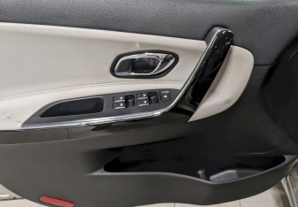 Подержанный автомобиль Kia Ceed Wagon 2014 года (11 фото)