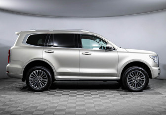 Подержанный автомобиль Tank 500 2023 года (4 фото)