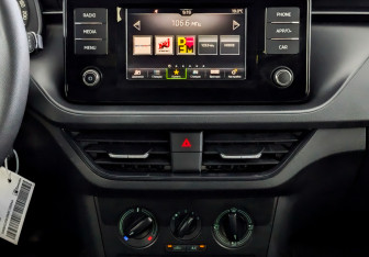 Подержанный автомобиль Skoda Rapid Liftback 2021 года (15 фото)