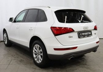 Подержанный автомобиль Audi Q5 2013 года (6 фото)