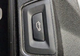 Подержанный автомобиль BMW X5 2022 года (27 фото)