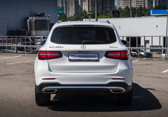 Подержанный автомобиль Mercedes-Benz GLC Coupe 2016 года (6 фото)