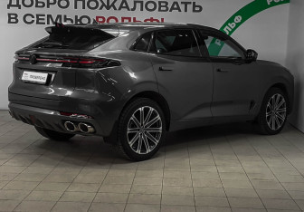 Подержанный автомобиль Changan UNI-K 2023 года (4 фото)