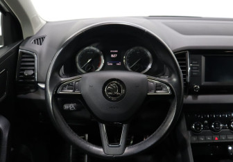 Подержанный автомобиль Skoda Karoq 2020 года (14 фото)