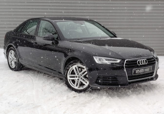 Подержанный автомобиль Audi A4 Sedan 2019 года (3 фото)