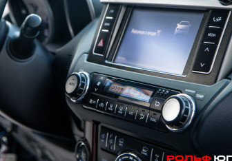 Подержанный автомобиль Toyota Land Cruiser Prado 2017 года (13 фото)