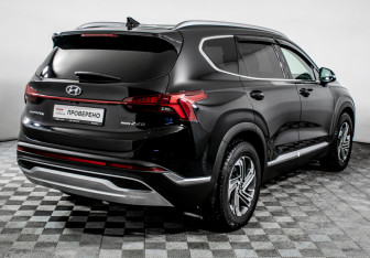 Подержанный автомобиль Hyundai Santa Fe 2021 года (5 фото)