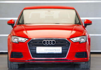 Подержанный автомобиль Audi A3 Sedan 2019 года (2 фото)