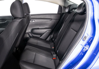 Подержанный автомобиль Kia Rio Sedan 2020 года (25 фото)