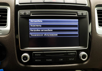 Подержанный автомобиль Volkswagen Touareg 2016 года (14 фото)