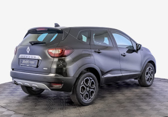 Подержанный автомобиль Renault Kaptur 2021 года (5 фото)