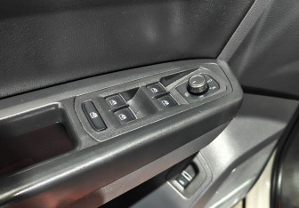 Подержанный автомобиль Volkswagen Teramont 2018 года (19 фото)