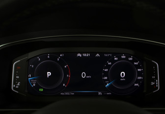 Подержанный автомобиль Volkswagen Tiguan 2021 года (11 фото)