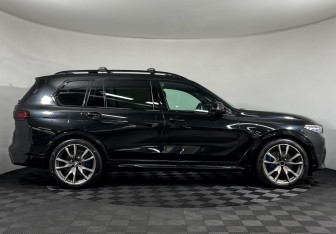 Подержанный автомобиль BMW X7 2020 года (6 фото)