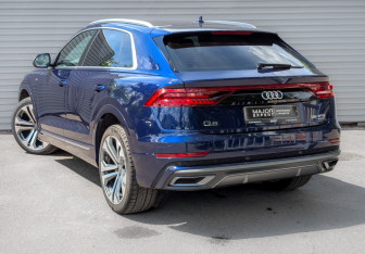 Подержанный автомобиль Audi Q8 2018 года (7 фото)
