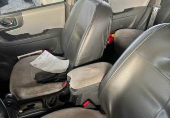 Подержанный автомобиль Hyundai Santa Fe 2011 года (10 фото)