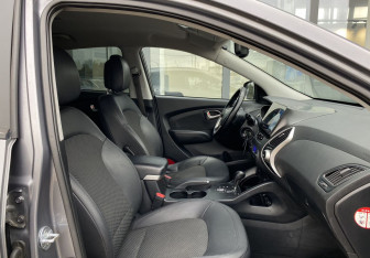 Подержанный автомобиль Hyundai ix35 2012 года (21 фото)