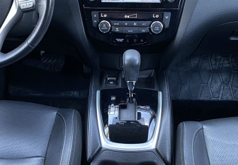 Подержанный автомобиль Nissan Qashqai 2018 года (13 фото)