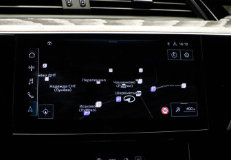 Подержанный автомобиль Audi e-tron 2021 года (15 фото)