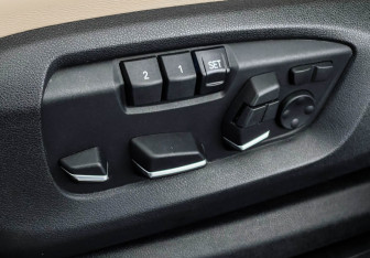 Подержанный автомобиль BMW X6 M 2016 года (20 фото)