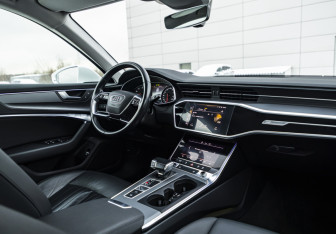 Подержанный автомобиль Audi A6 Sedan 2020 года (10 фото)