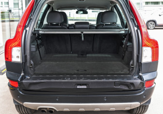 Подержанный автомобиль Volvo XC90 2013 года (10 фото)