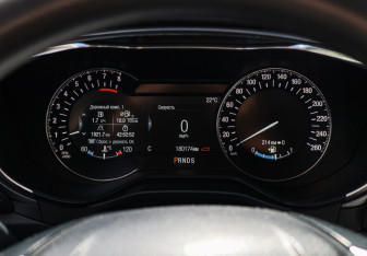 Подержанный автомобиль Ford Mondeo Sedan 2015 года (16 фото)
