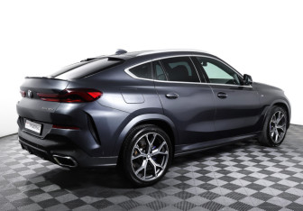 Подержанный автомобиль BMW X6 2020 года (5 фото)