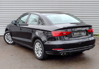 Подержанный автомобиль Audi A3 Sedan 2014 года (7 фото)