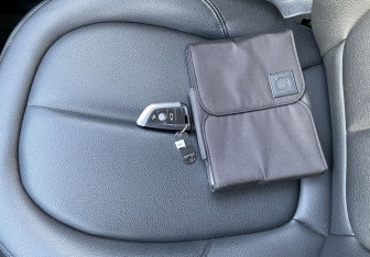 Подержанный автомобиль BMW X1 2016 года (18 фото)