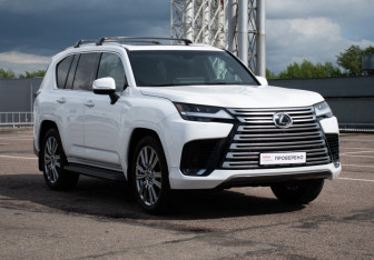 Новый Lexus LX 2023 (4 фото)