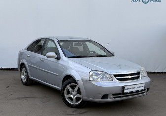 Подержанный автомобиль Chevrolet Lacetti Sedan 2008 года (3 фото)
