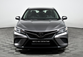 Подержанный автомобиль Toyota Camry Sedan 2020 года (2 фото)