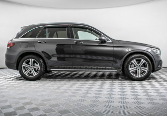 Подержанный автомобиль Mercedes-Benz GLC Coupe 2019 года (4 фото)