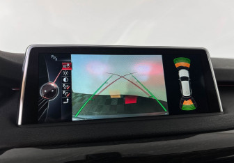 Подержанный автомобиль BMW X5 2014 года (20 фото)