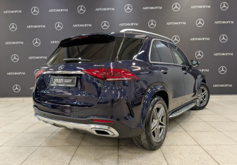 Подержанный автомобиль Mercedes-Benz GLE 2021 года (5 фото)