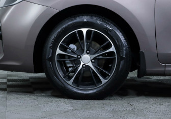 Подержанный автомобиль Kia Rio Sedan 2018 года (6 фото)