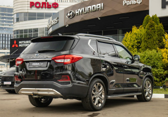 Подержанный автомобиль SsangYong Rexton 2019 года (4 фото)