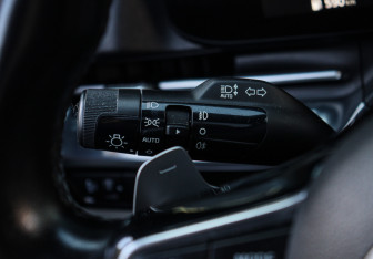 Подержанный автомобиль Kia Carnival 2021 года (33 фото)