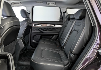 Подержанный автомобиль Exeed VX 2022 года (18 фото)