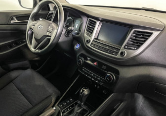 Подержанный автомобиль Hyundai Tucson 2018 года (9 фото)