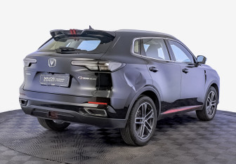 Подержанный автомобиль Changan CS55PLUS 2023 года (5 фото)