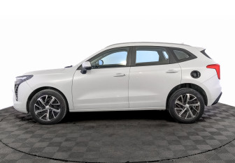 Подержанный автомобиль Haval Jolion 2022 года (8 фото)