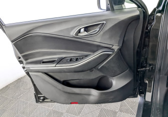 Подержанный автомобиль Москвич 3 2023 года (19 фото)